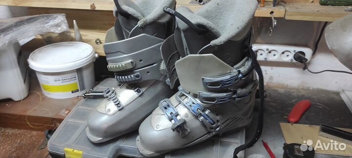 Ботинки лыжные