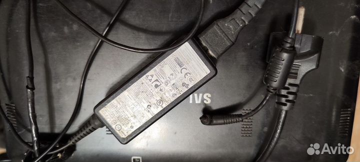 Samsung xe700t1c i5 ssd WiFi+Cellular