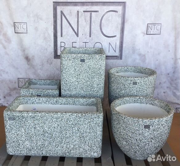 Вазон (кашпо, горшок) для цветов и растений Bona