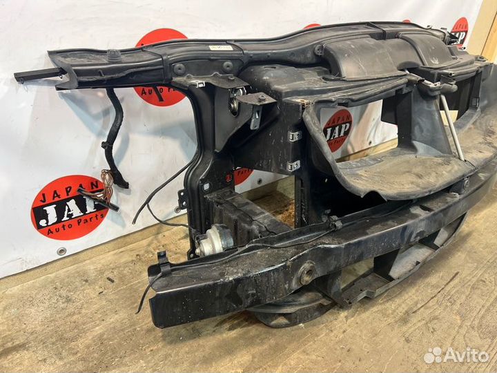 Панель радиаторов Bmw 3 E90