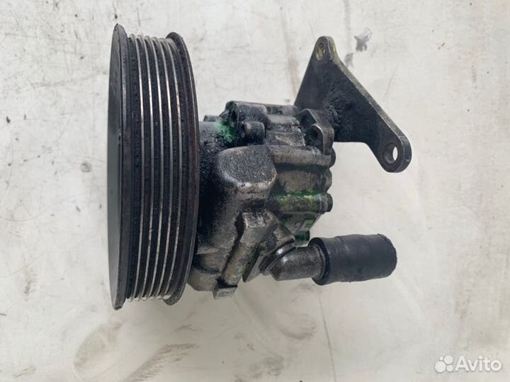 Насос гидроусилителя руля Mercedes Vito W638