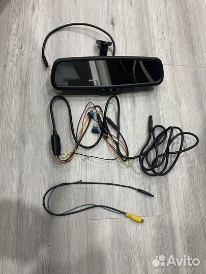 Салонное зеркало заднего вида с видеорегистратором