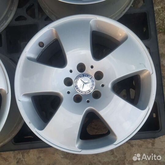 Оригинальные диски r17 на Mercedes 221