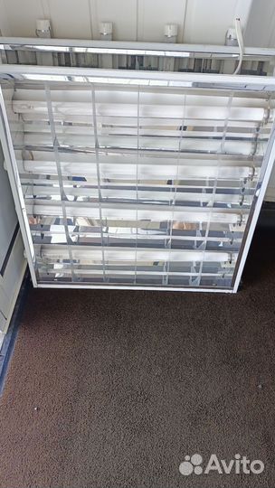 Светильник потолочный встраиваемый