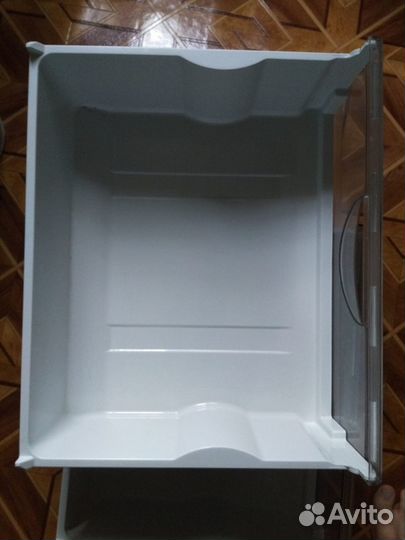 Продаю ящик для холодильника Атлант для фруктов