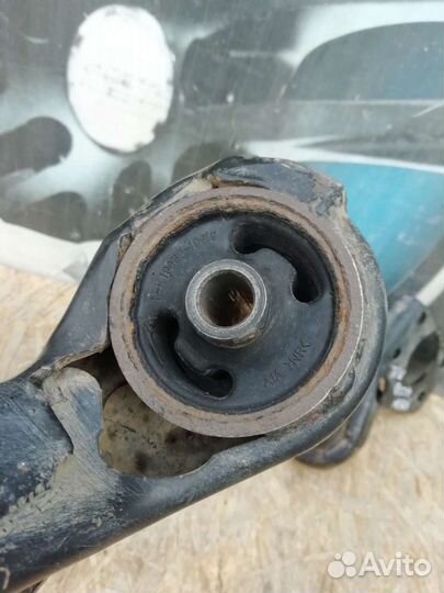 Подушка переднего моста правая SsangYong Kyron