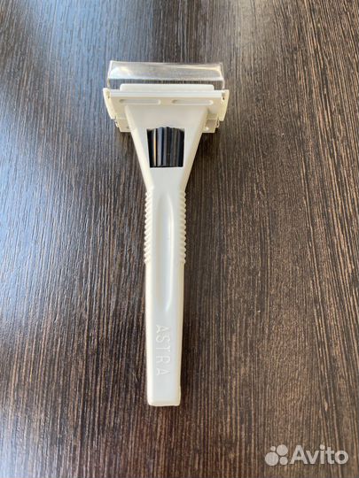 Бритвенный станок Astra 501