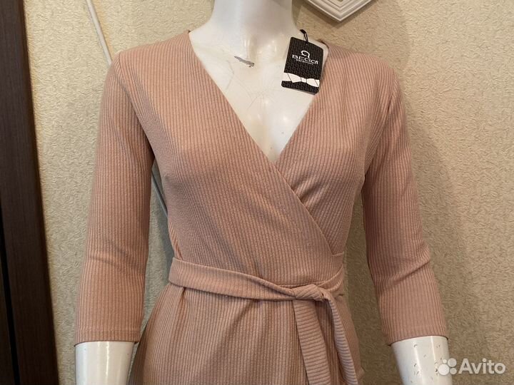 Платья женские