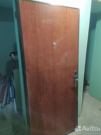 Дверь входная железная бу