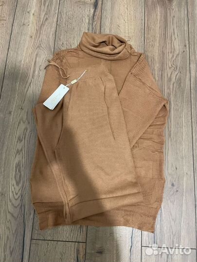 Новый брючный костюм трикотажный