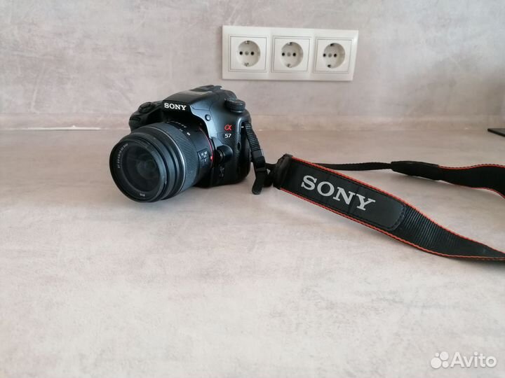 Зеркальный фотоаппарат sony