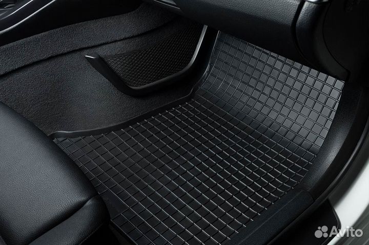 Резиновые коврики для Mercedes-Benz C-Class W204