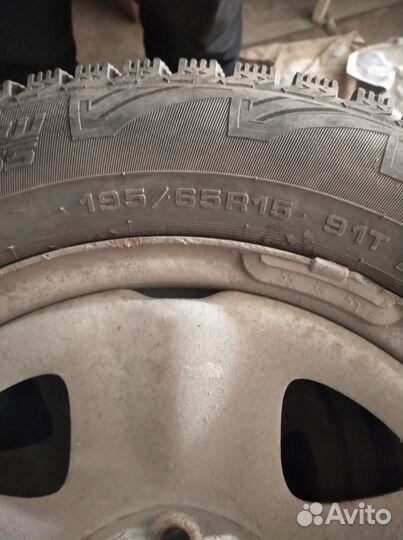 Колëса в сборе на Волгу r15