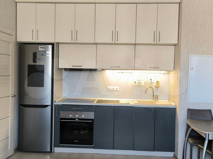 2-к. квартира, 40 м², 3/19 эт.