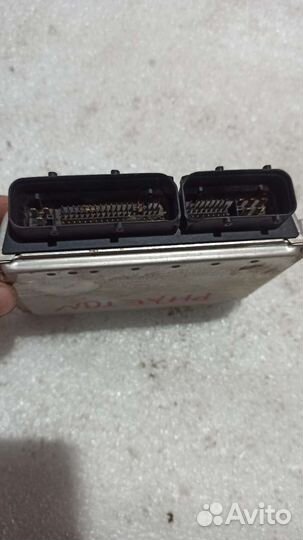 Блок управления пневмоподвеской Volkswagen Phaeton