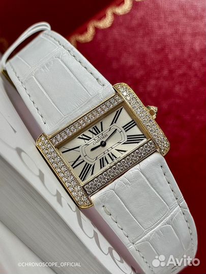 Золотые наручные часы Cartier Tank Divan