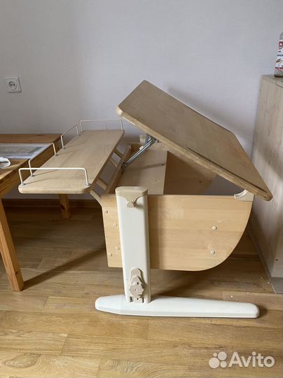 Растущая парта и стул деми бу