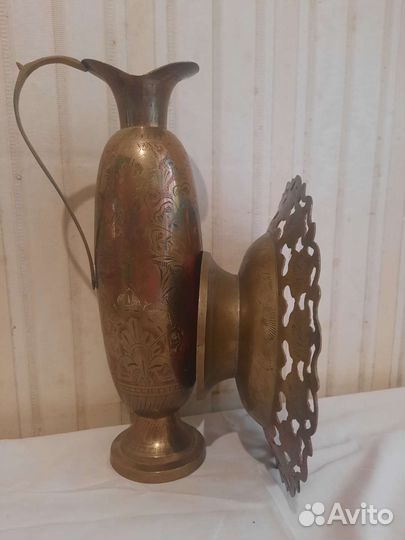 Ваза для фруктов и кувшин индия. Латунь цветная