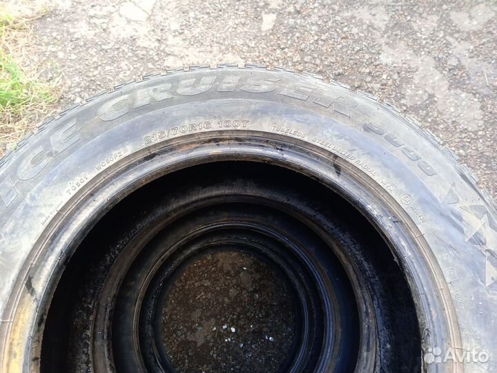 Bridgestone Ice Cruiser 5000 215/70 R16