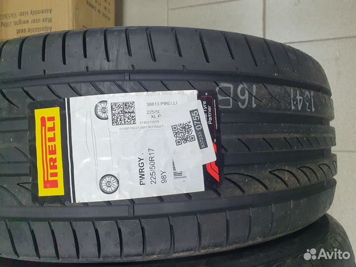 Pirelli Powergy 225/50 R17 98Y