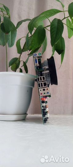 Материнская плата с процессором