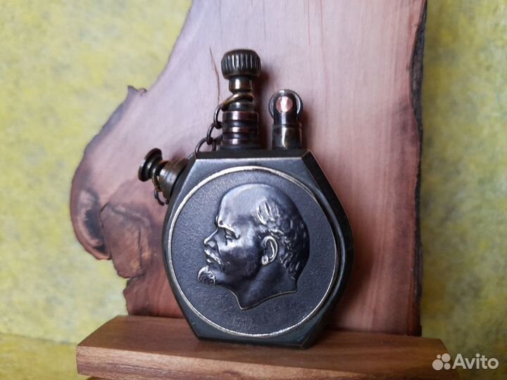 Бензиновая зажигалка, ручная работа. Ленин