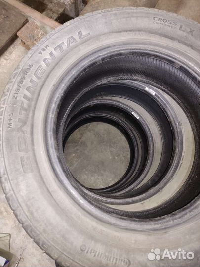 Continental ContiCrossContact LX 215/65 R16