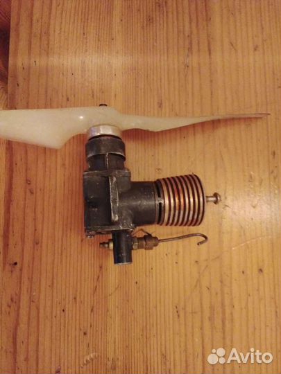 Движок для модэлек, самолетов и прое