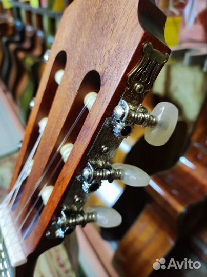 Классическая гитара Cort AC200 4/4