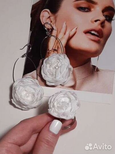 Серьги с перьями