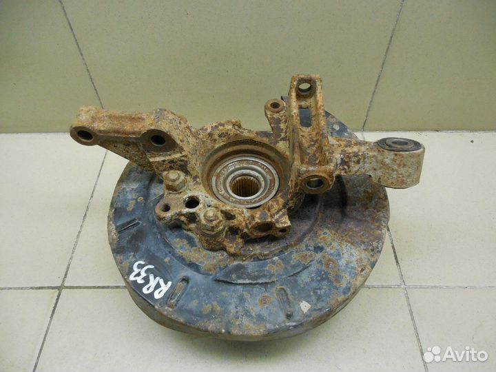 Кулак поворотный задний правый X-Trail (T30) 2001