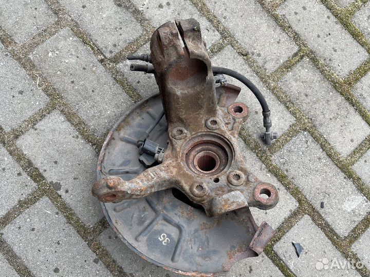 Поворотный кулак на Фольксваген Кадди