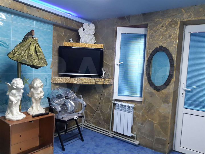 Комната 10 м² в 2-к., 1/2 эт.