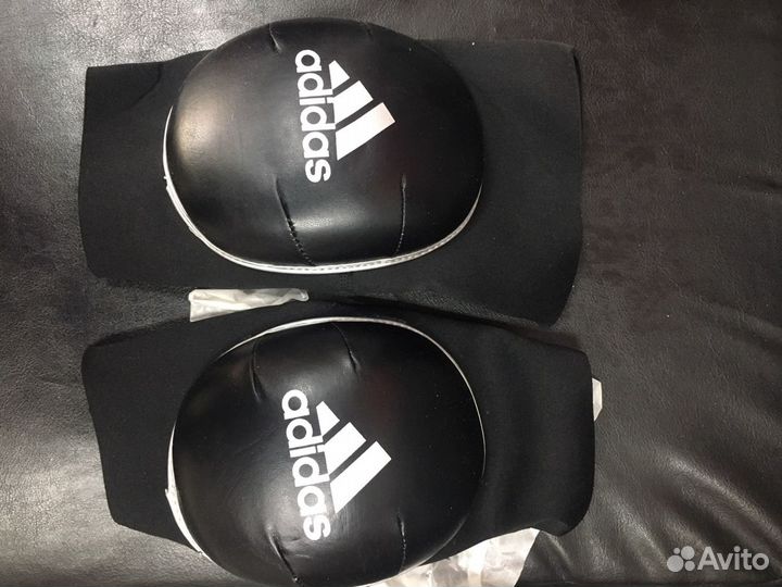 Наколенники adidas