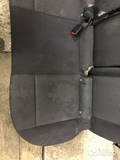 Заднее сиденье Volkswagen Polo 6