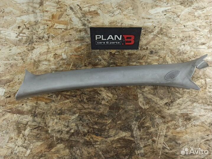 Накладка стойки лобового стекла левая Nissan