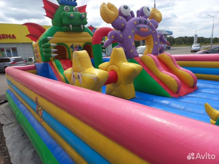 Батут надувной
