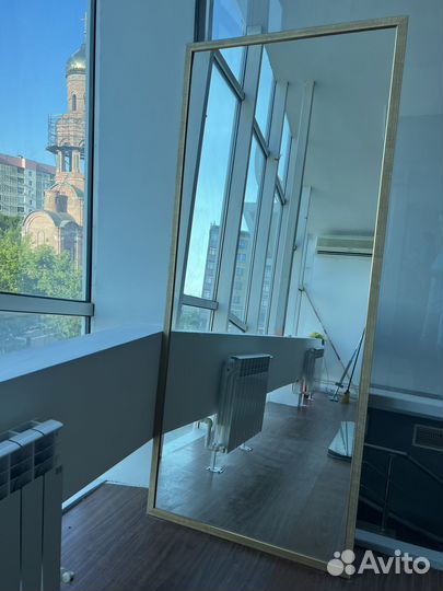 Зеркало напольное