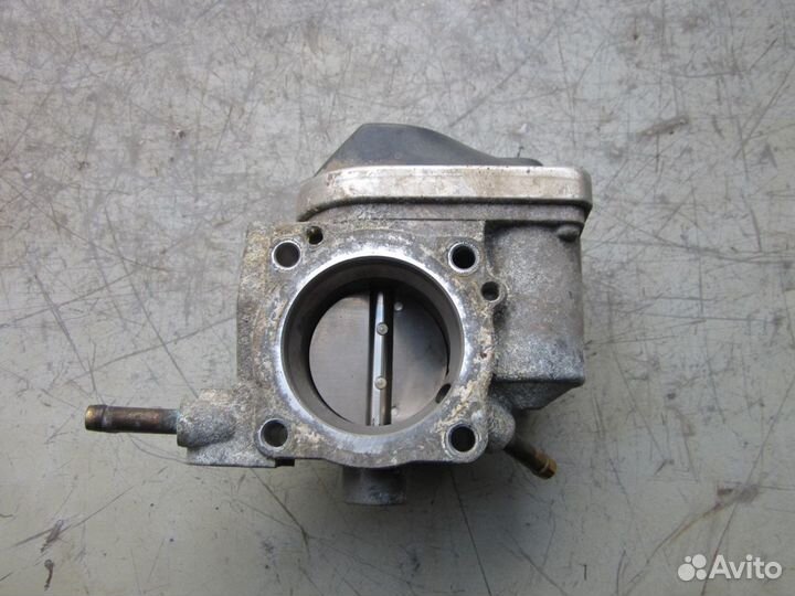 Заслонка дроссельная Фольксваген Пассат Б5