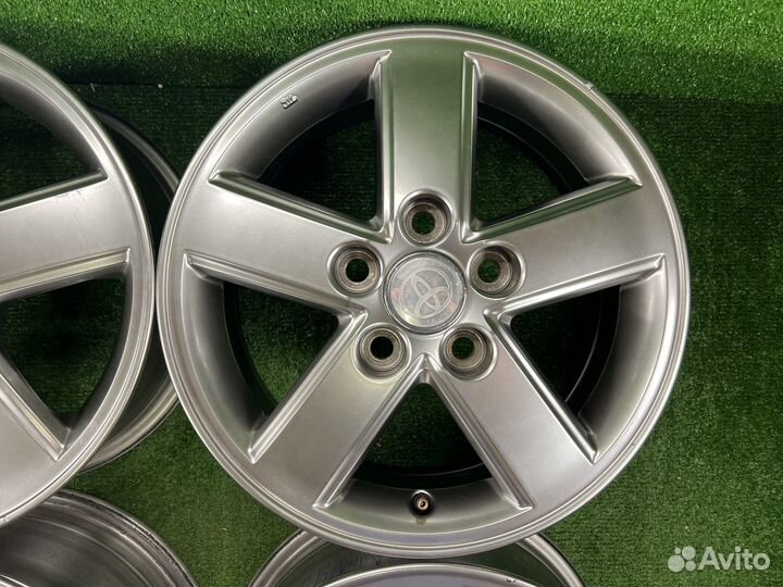 R16 Toyota 5x114.3 6JJ ET+50 цо60,1мм Тёмное сереб