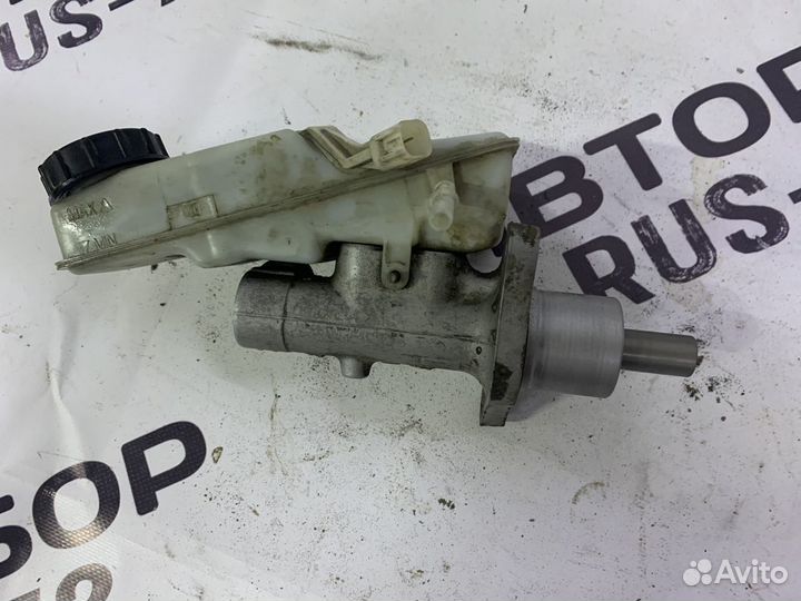 Главный тормозной цилиндр Ford Focus 2