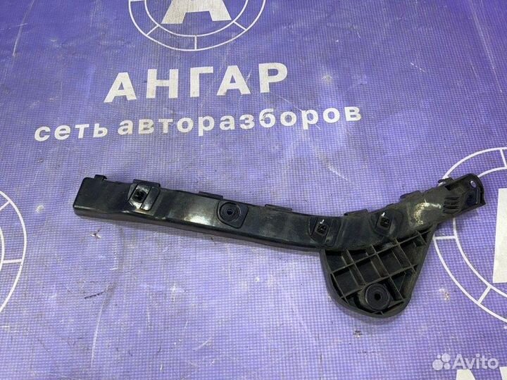 Крепление бампера заднее правое Kia Ceed ED D4FB