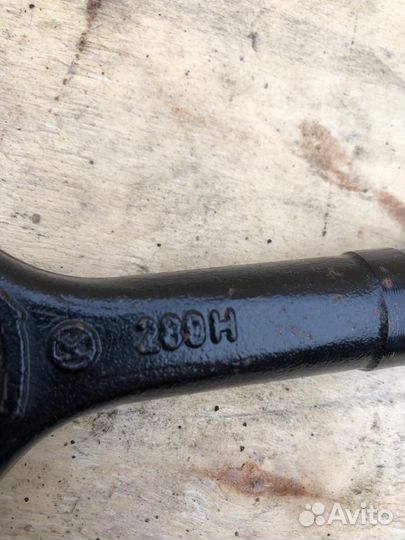 Крюк буксировочный VW Passat B7