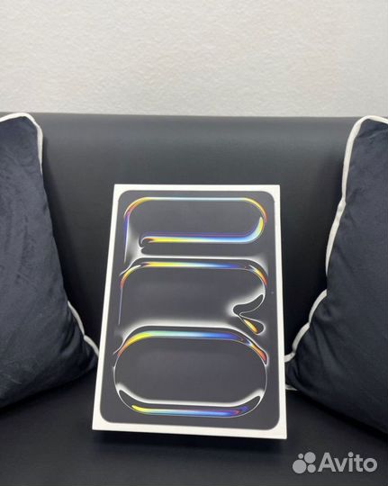 iPad Pro 11 (2024) M4 1TB Wi-Fi Space Black