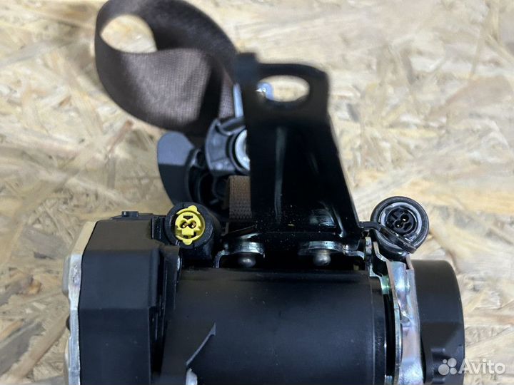 Ремень безопасности передний правый Porsche Panamera II рестайлинг