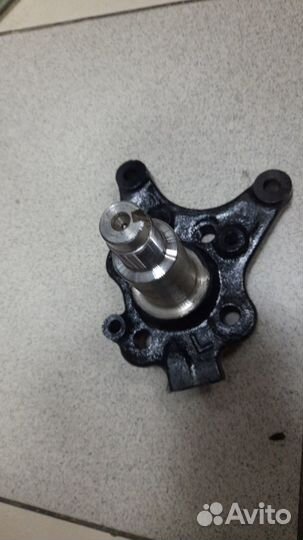 Поворотный кулак mazda-6 07г цапфа задняя левая б