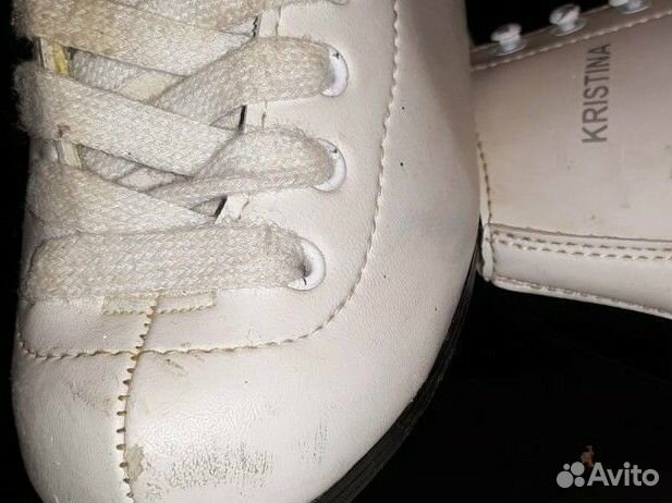 Коньки 4пары фигурные и хоккейные