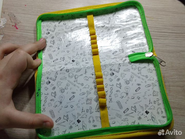 Пенал школьный