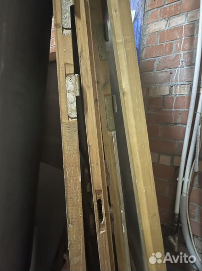 Дверь деревянная бу