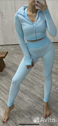Костюм для йоги и фитнеса